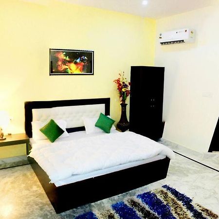 Taj Castle A Boutique Homestay אגרה מראה חיצוני תמונה