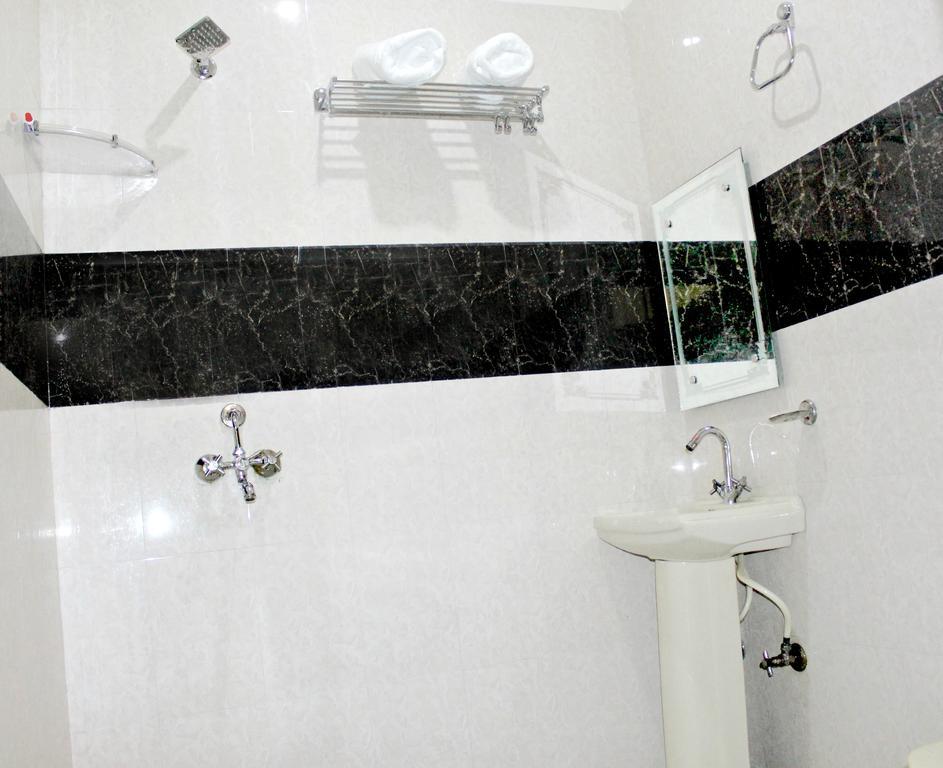 Taj Castle A Boutique Homestay אגרה מראה חיצוני תמונה