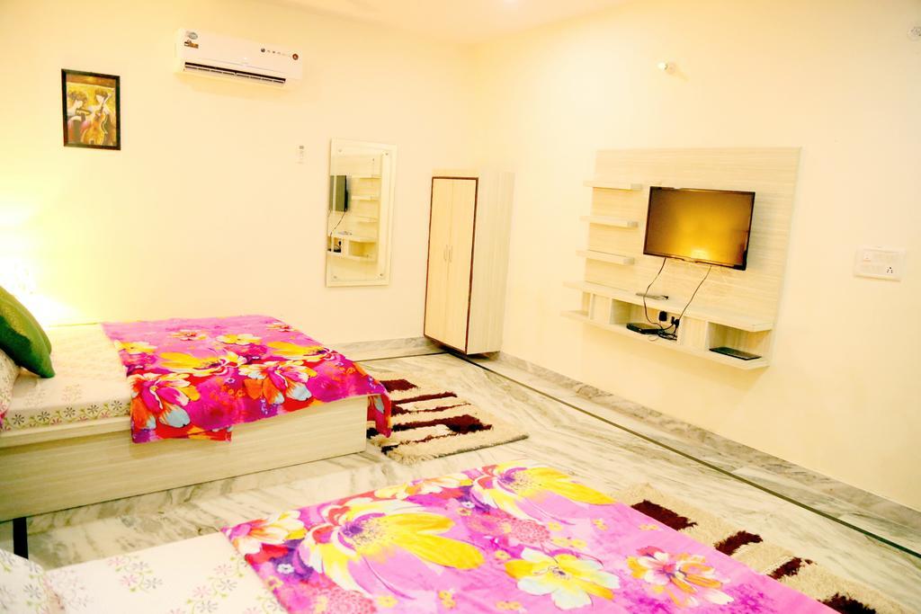 Taj Castle A Boutique Homestay אגרה מראה חיצוני תמונה