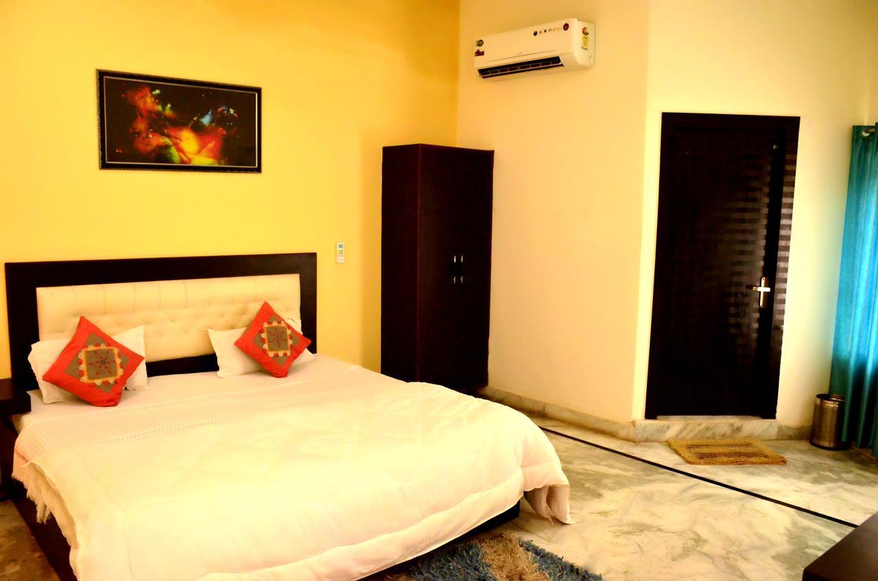 Taj Castle A Boutique Homestay אגרה מראה חיצוני תמונה